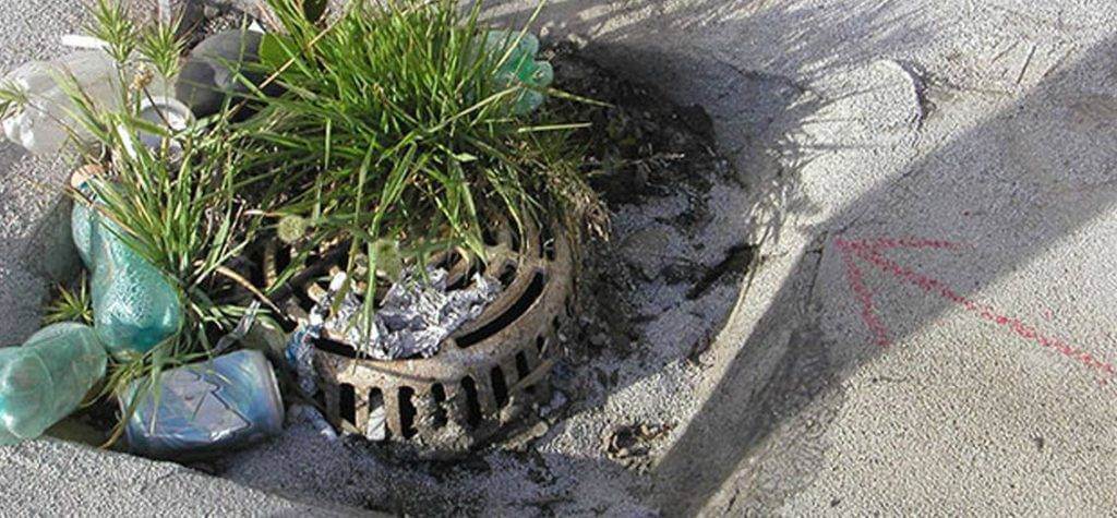 Clogged drain on rooftop - D. C. Taylor Co.